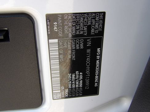Used 2023 Mercedes-Benz Sprinter 2500 image 55