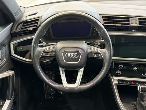 Used 2022 Audi Q3 2.0T Premium w/ Convenience Package AWD/4WD image 18