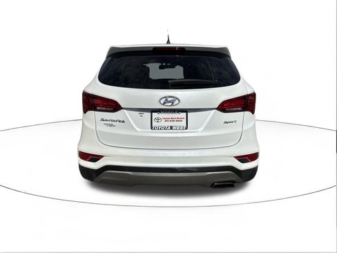 Used 2018 Hyundai Santa Fe Sport FWD image 4