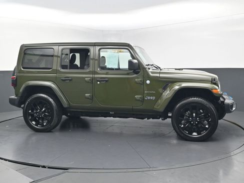Used 2024 Jeep Wrangler Unlimited Sahara AWD/4WD image 6