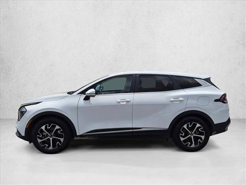 Used 2023 Kia Sportage EX FWD image 9
