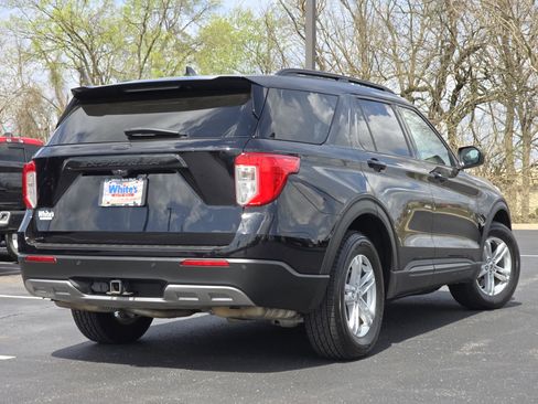 Used 2022 Ford Explorer XLT w/ Equipment Group 202A AWD/4WD image 17