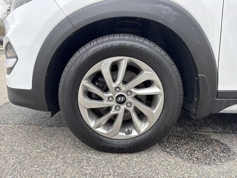 Used 2017 Hyundai Tucson Eco w/ Cargo Package image 4