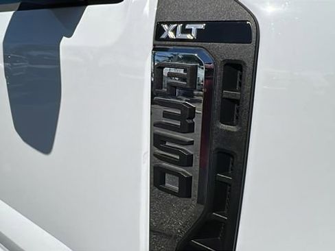 Used 2024 Ford F350 XLT image 9