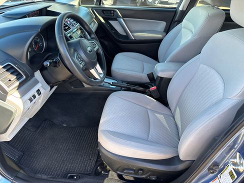 Used 2017 Subaru Forester 2.5i Premium w/ All-Weather Package image 15
