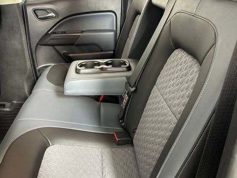 Used 2019 Chevrolet Colorado Z71 image 16