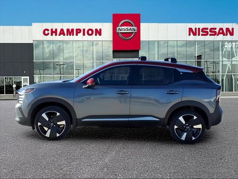 New 2026 Nissan Kicks SR image 4