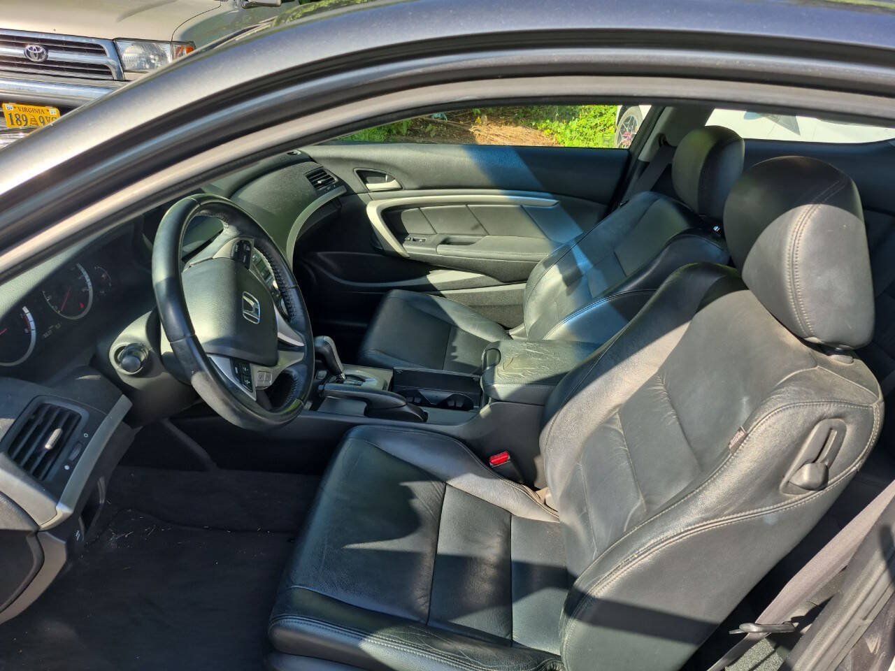 Used 2010 Honda Accord EX-L image 5