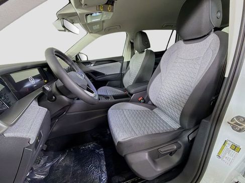 New 2026 Volkswagen Tiguan S image 11