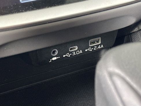 Used 2024 Subaru Crosstrek 2.0i Premium image 28