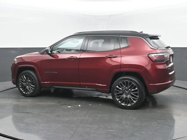 Used 2022 Jeep Compass High Altitude AWD/4WD image 3