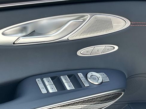 New 2027 Genesis GV70 3.5T Prestige AWD/4WD image 17