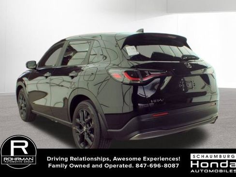 Used 2024 Honda HR-V Sport image 3