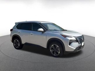Used 2025 Nissan Rogue SV FWD video 2
