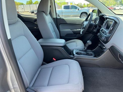 Used 2020 Chevrolet Colorado W/T w/ WT Convenience Package image 30