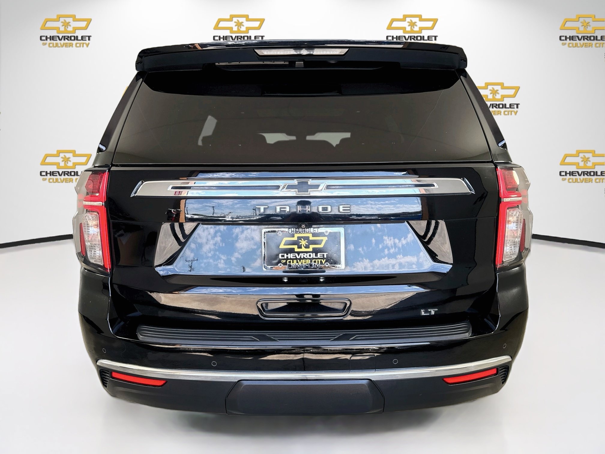 Used 2022 Chevrolet Tahoe LT w/ LT Signature Plus Package RWD image 7
