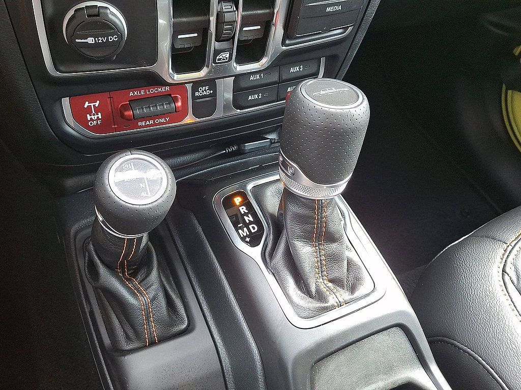 Used 2023 Jeep Gladiator Mojave w/ LED Lighting Group AWD/4WD image 41