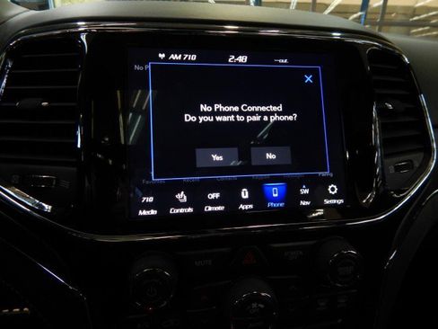 Used 2021 Jeep Grand Cherokee SRT image 30