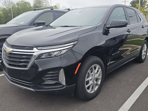 Used 2024 Chevrolet Equinox LT AWD/4WD image 1