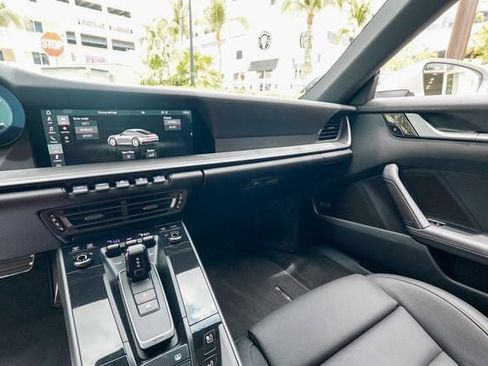 Used 2021 Porsche 911 Carrera 4 image 58
