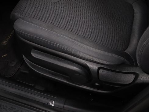 Used 2021 Hyundai Santa Fe SE image 24