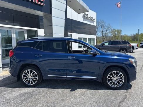 Certified 2022 GMC Terrain Denali w/ LPO, Floor Liner Package AWD/4WD image 8