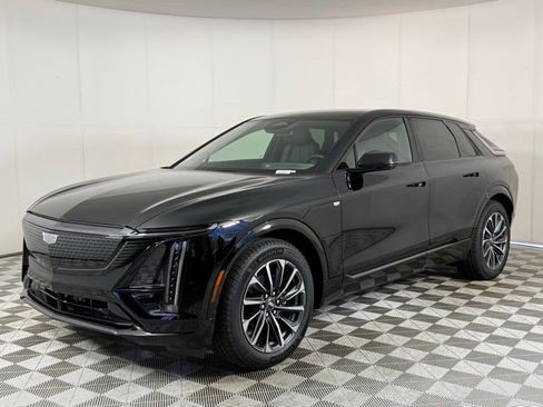 New 2026 Cadillac Lyriq Sport RWD image 2