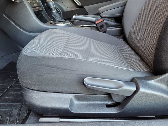 Used 2018 Volkswagen Beetle 2.0T S FWD image 21