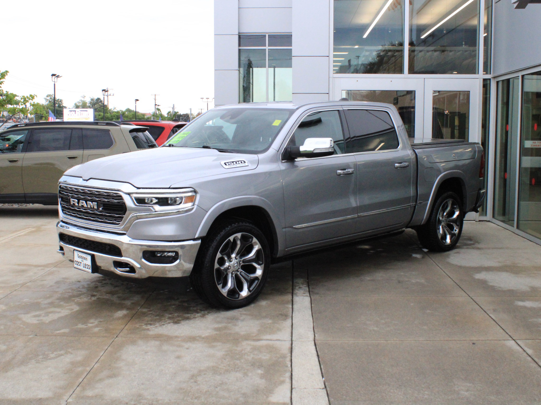 Used 2022 RAM 1500 Limited w/ Bed Utility Group AWD/4WD image 3