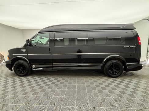 Used 2020 GMC Savana 2500 Extended w/ Enhanced Convenience Package RWD image 15