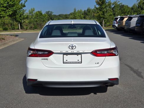 Used 2021 Toyota Camry LE FWD image 6