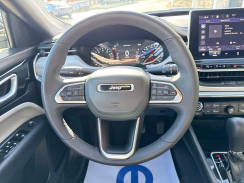 Used 2024 Jeep Compass Limited image 26