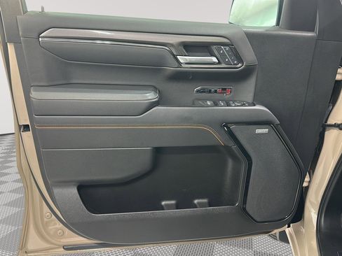 Used 2023 GMC Sierra 1500 AT4 w/ Technology Package image 19