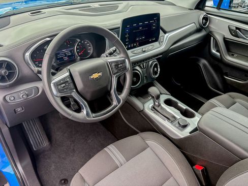 Used 2024 Chevrolet Blazer LT w/ Convenience Package FWD image 18