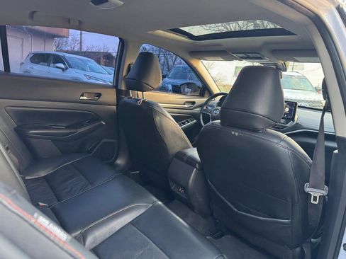 Used 2024 Nissan Altima 2.5 SR w/ SR Premium Package image 14