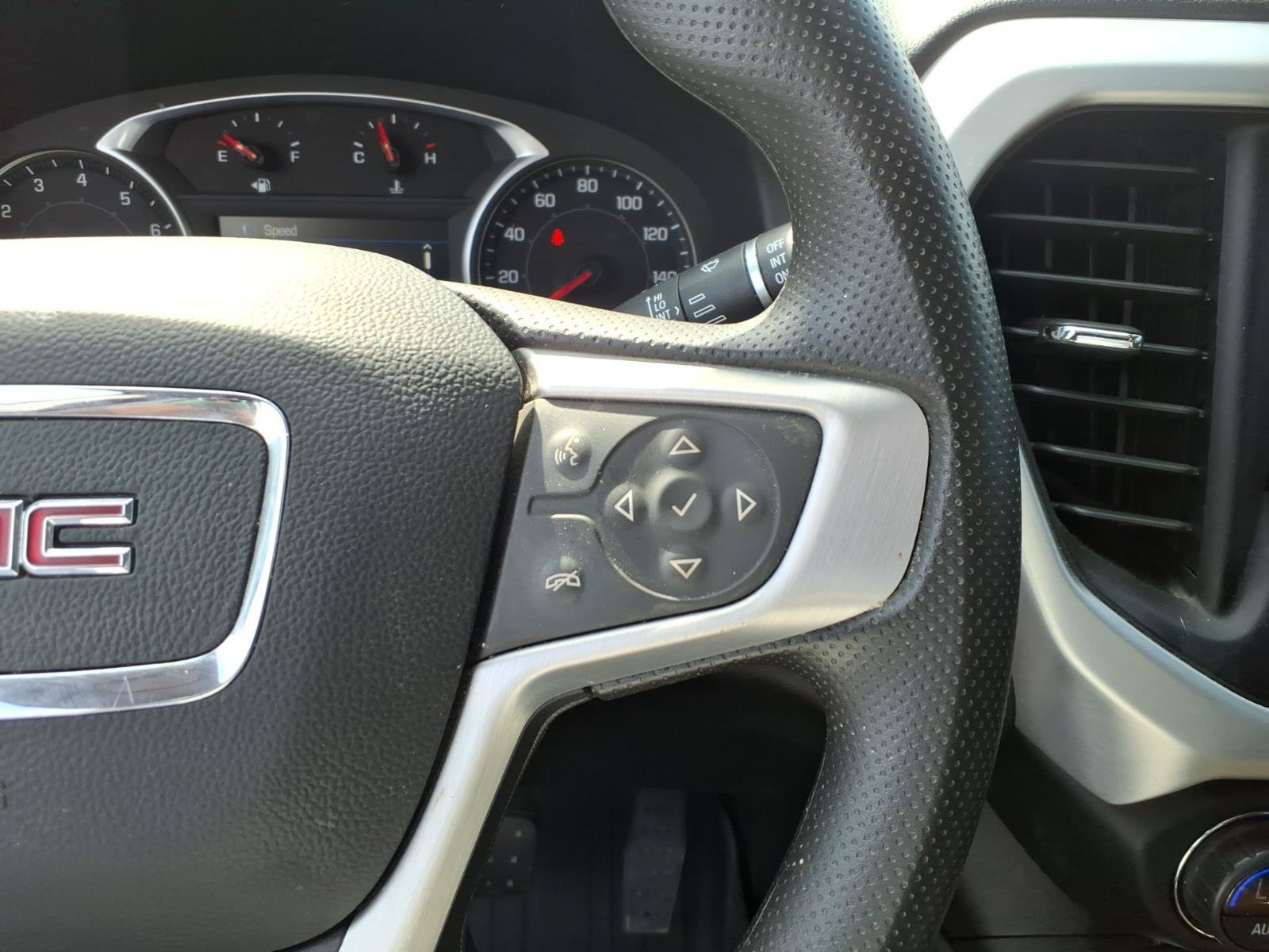 Used 2021 GMC Acadia SLE w/ Elevation Edition FWD image 10