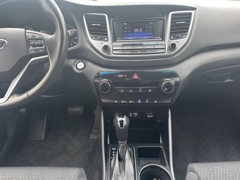 Used 2016 Hyundai Tucson Sport AWD/4WD image 17