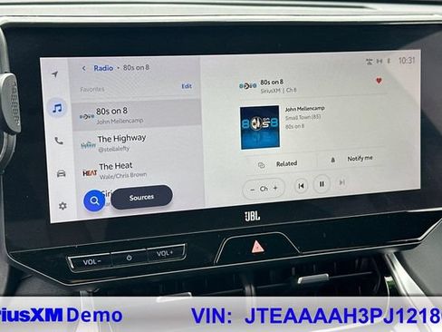 Certified 2023 Toyota Venza XLE AWD/4WD image 34
