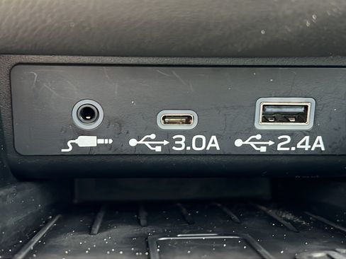Used 2025 Subaru Outback Wilderness AWD/4WD image 19