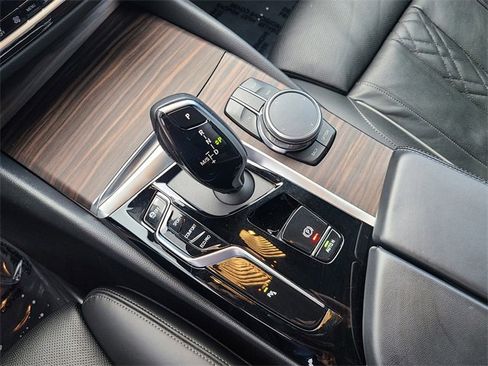 Used 2022 BMW 540i w/ Luxury Seating Package image 35