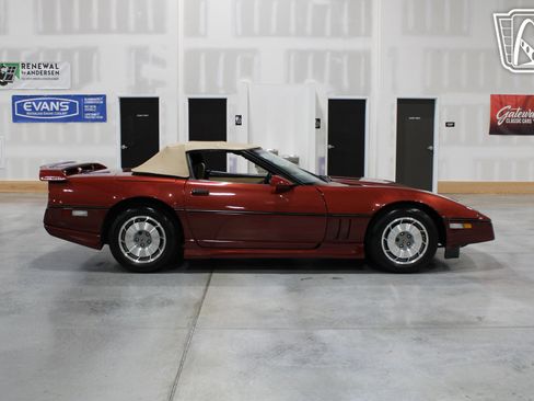Used 1987 Chevrolet Corvette image 38