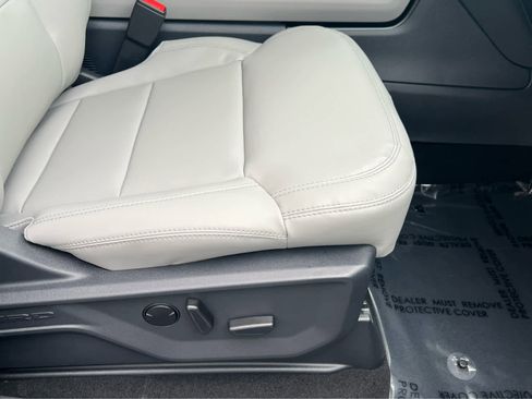 New 2026 Ford Expedition Max Active image 19