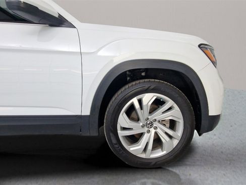 Used 2021 Volkswagen Atlas SE w/ Panoramic Sunroof Package image 31