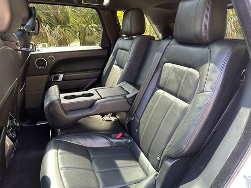 Used 2020 Land Rover Range Rover Sport HSE Dynamic image 33