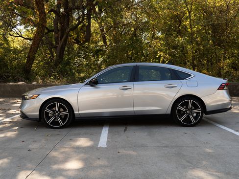 Certified 2023 Honda Accord Sport image 6