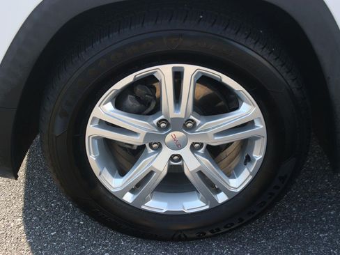Used 2020 GMC Terrain SLE FWD image 37