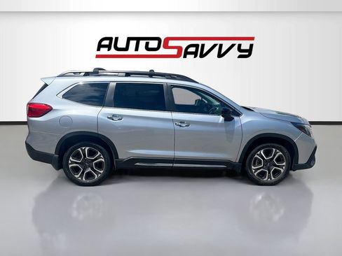 Used 2024 Subaru Ascent Touring AWD/4WD image 8