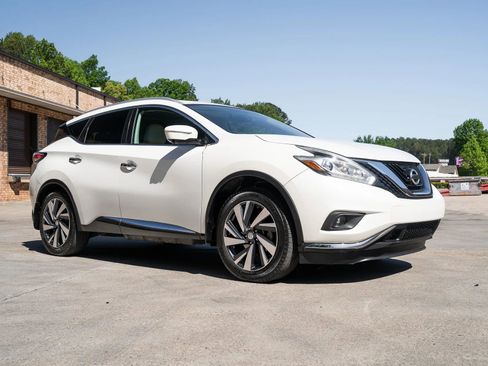 Used 2015 Nissan Murano Platinum w/ Platinum Technology Package FWD image 13