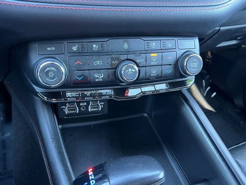 Certified 2023 Dodge Durango GT image 31