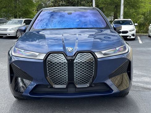 Used 2024 BMW iX xDrive50 w/ Premium Package AWD/4WD image 8